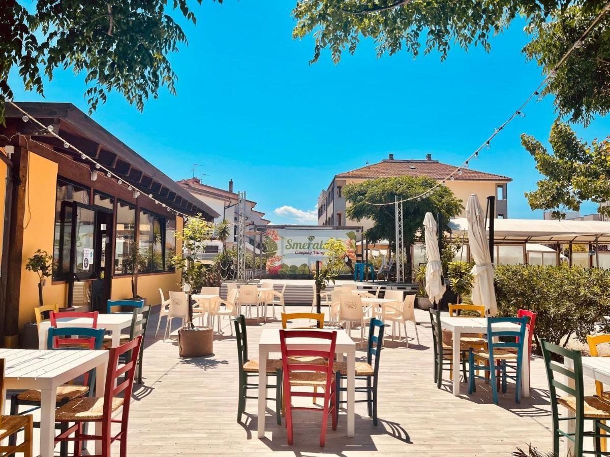Hotel Camping Smeraldo Campomarino  Exterior foto