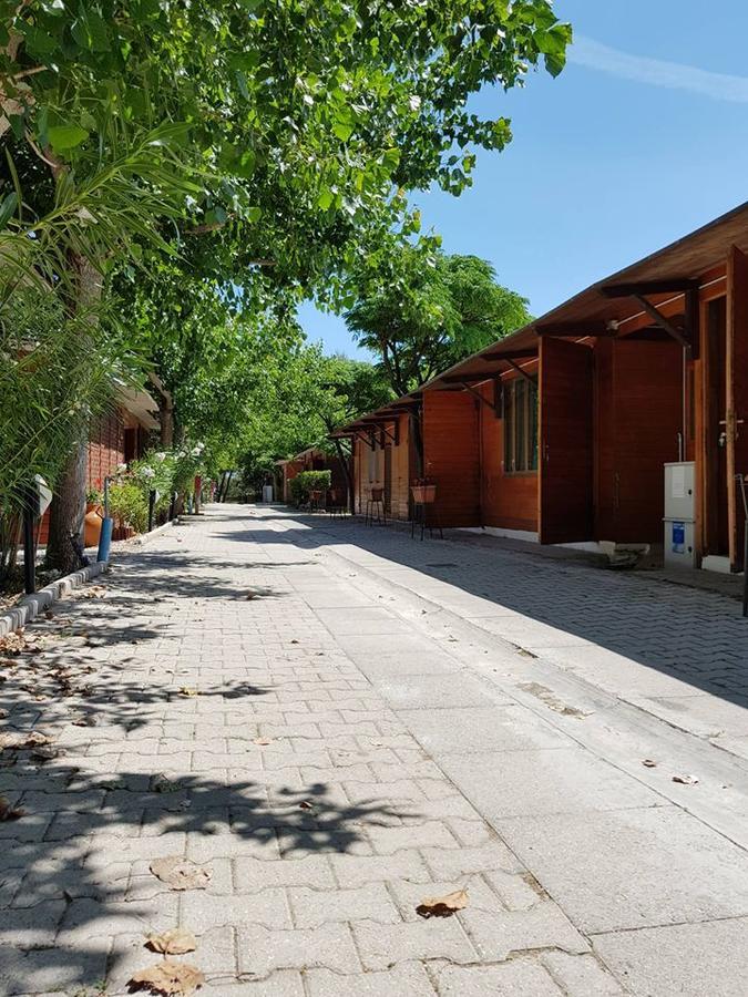 Hotel Camping Smeraldo Campomarino  Exterior foto